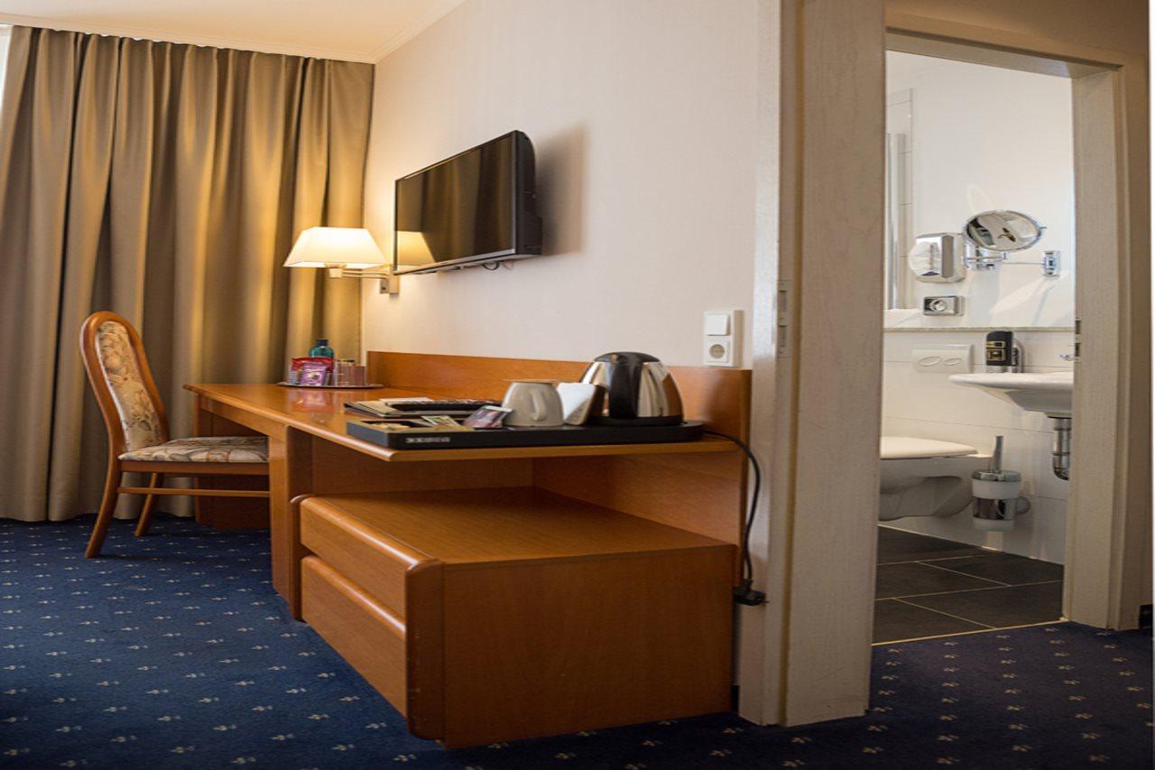 Hotel Brunnenhof Hanau Bagian luar foto